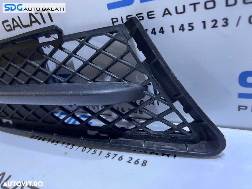 Grila Inferioara Dreapta Spoiler Bara Fata BMW Seria 3 E90 E91 2004 - 2011 Cod 7154552 [V0241] - 3