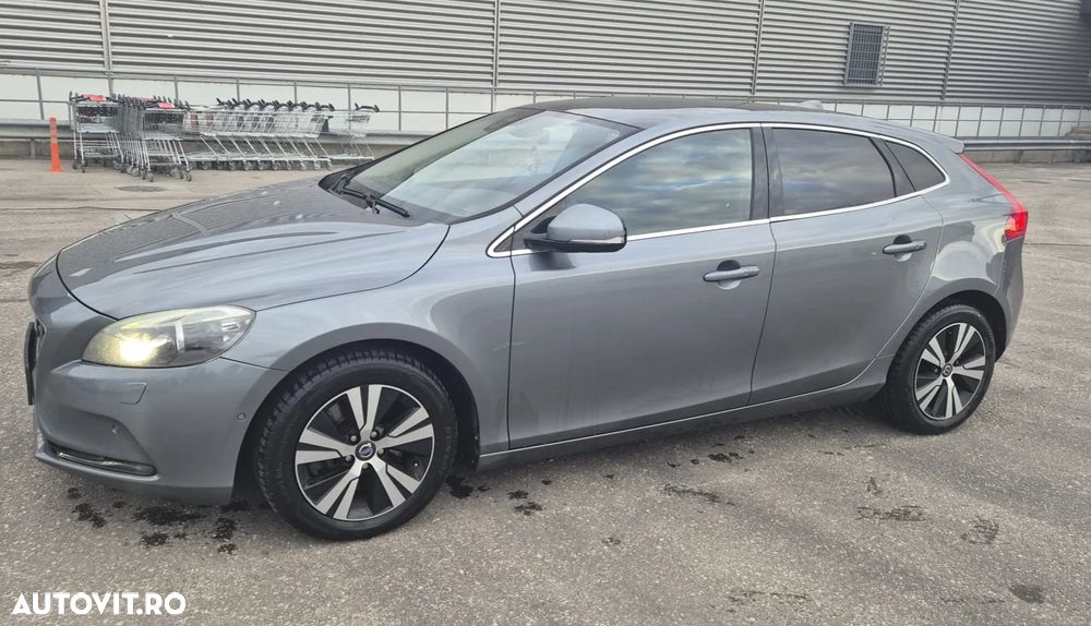 Volvo V40 D4 Summum - 2