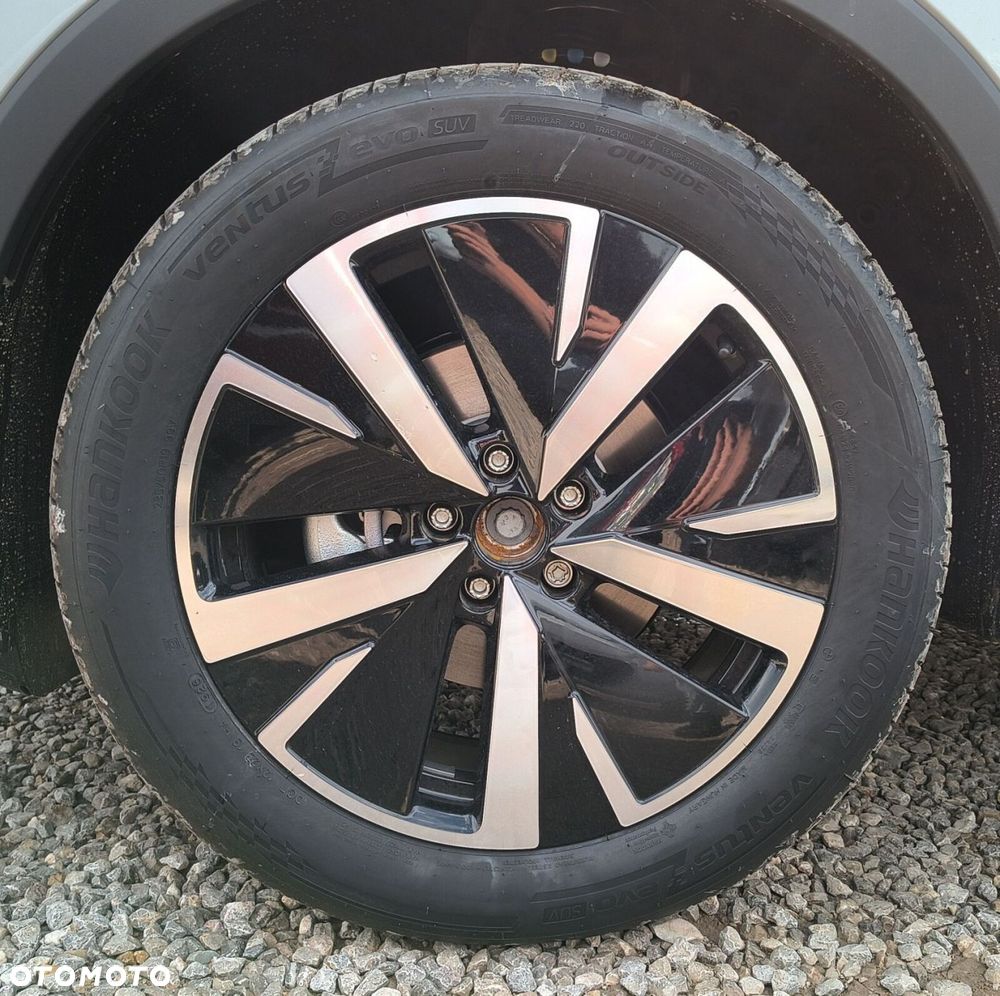 Volkswagen Tiguan - 21