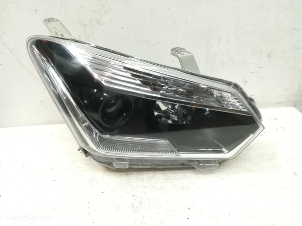 Isuzu D-max lift lampa prawa przednia przód 2015-