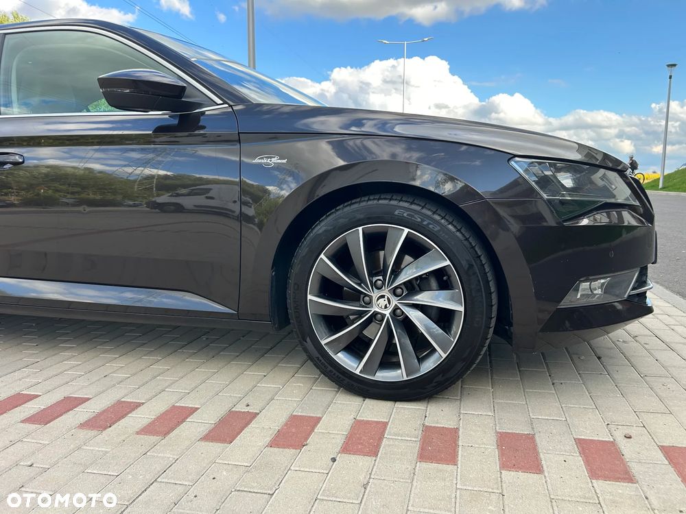 Skoda Superb 2.0 TDI 4x4 L&K DSG - 4