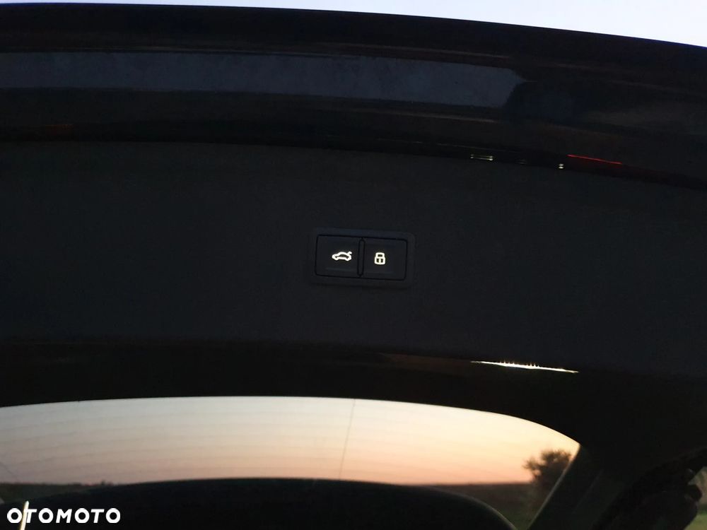 Audi Q5 2.0 TFSI quattro S tronic design - 32