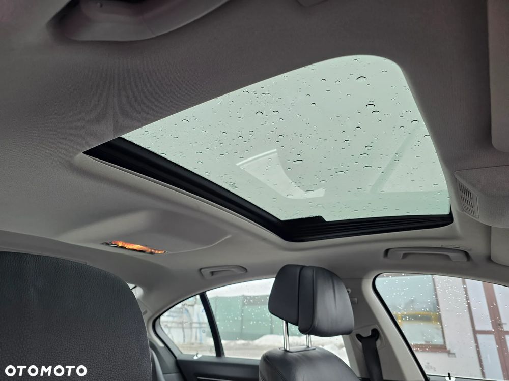 BMW Seria 7 740d xDrive - 25