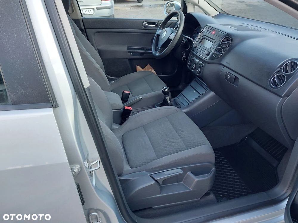 Volkswagen Golf Plus 2.0 TDI Comfortline - 11