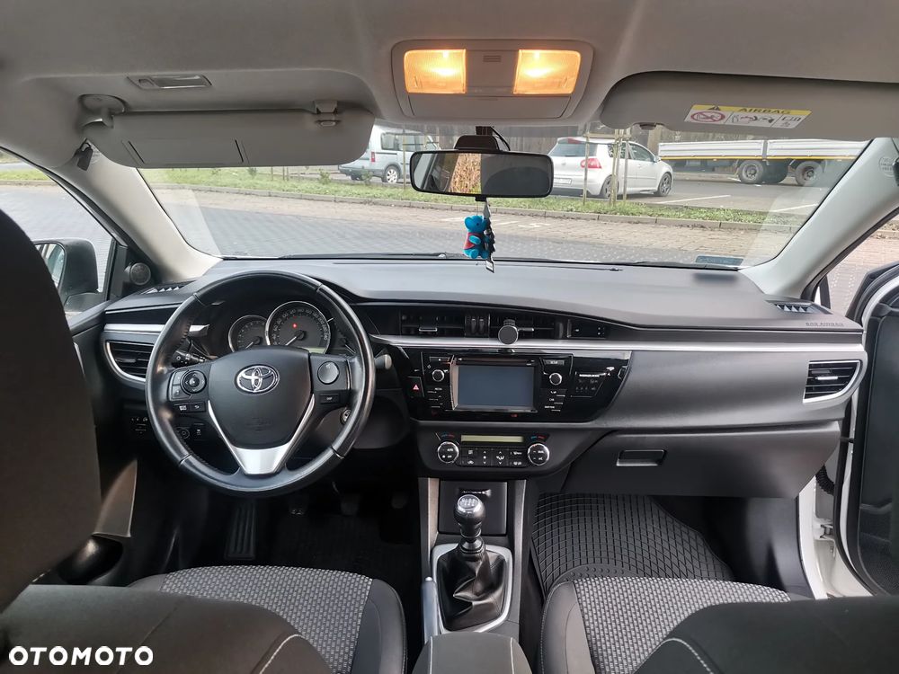 Toyota Corolla 1.6 Premium EU6 - 10