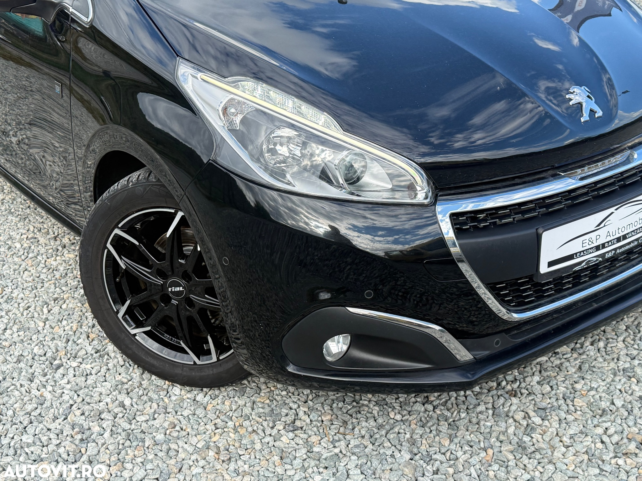 Peugeot 208 PureTech 110 Stop & Start Tech Edition - 10
