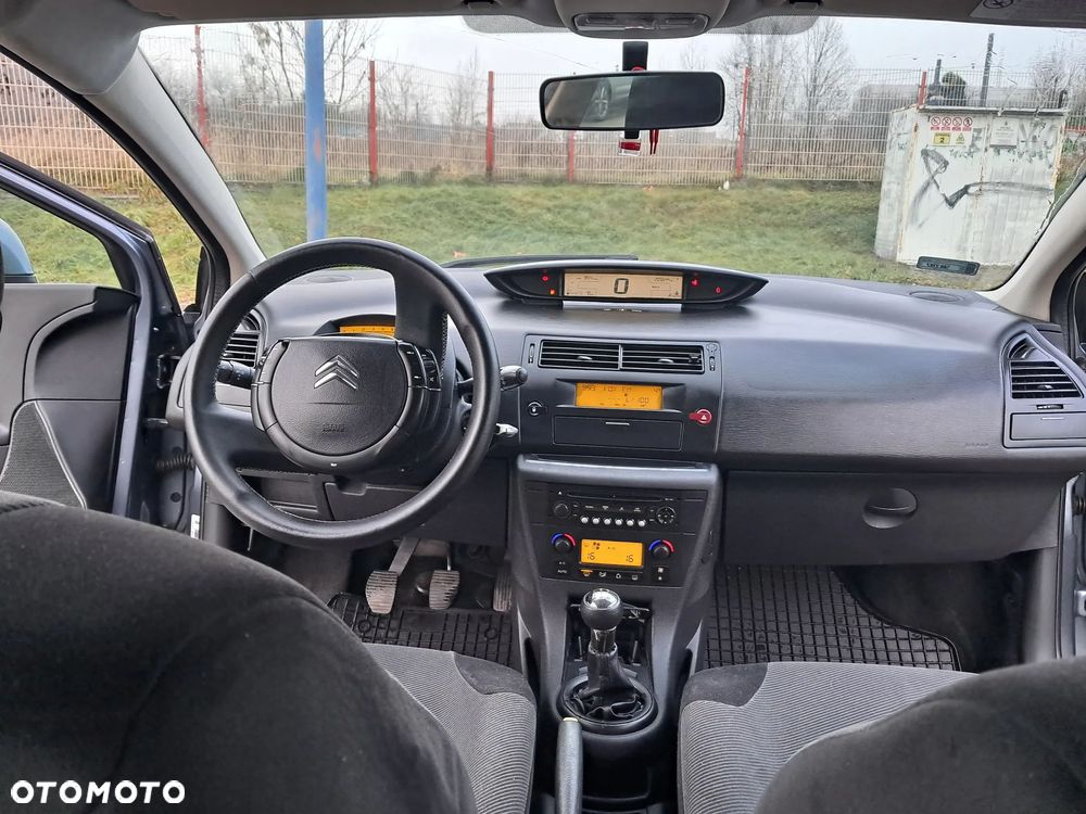 Citroën C4 1.4 16V Magic - 6