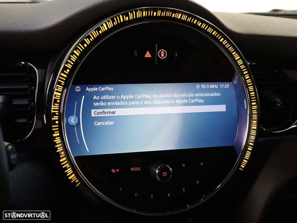 MINI Cabrio Cooper Auto - 24