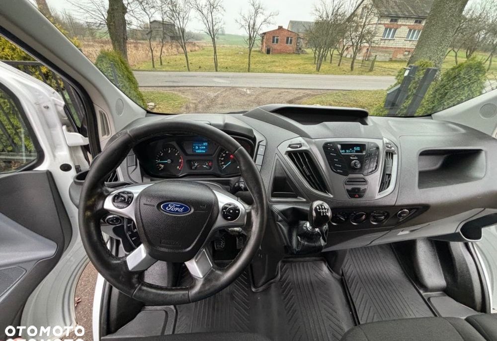 Ford Transit Connect - 16