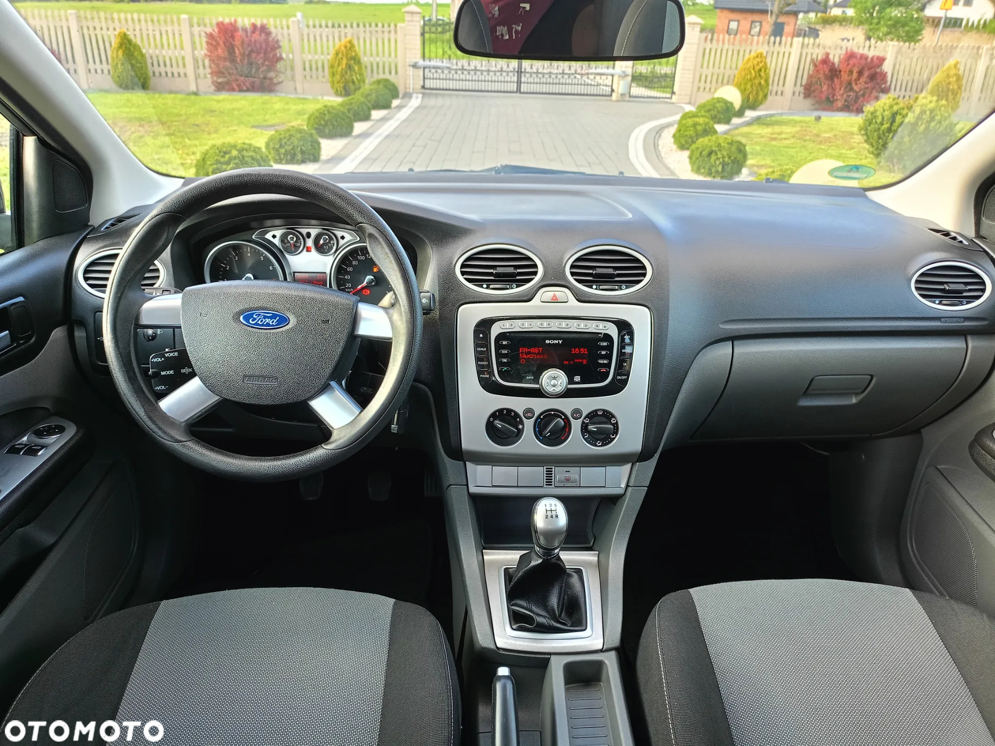 Ford Focus 1.8 Fun - 25