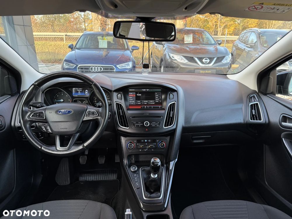 Ford Focus 2.0 TDCi Titanium ASS - 6