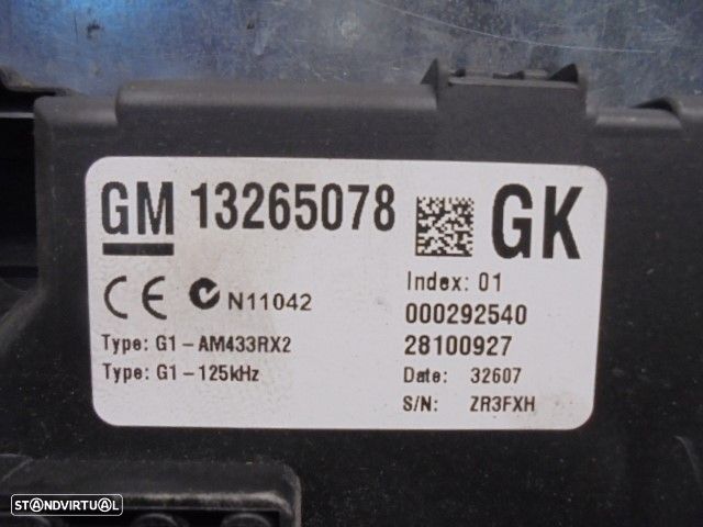 CAIXA RELÉS / FUSÍVEIS OPEL CORSA D 2007 -13265078 - 2