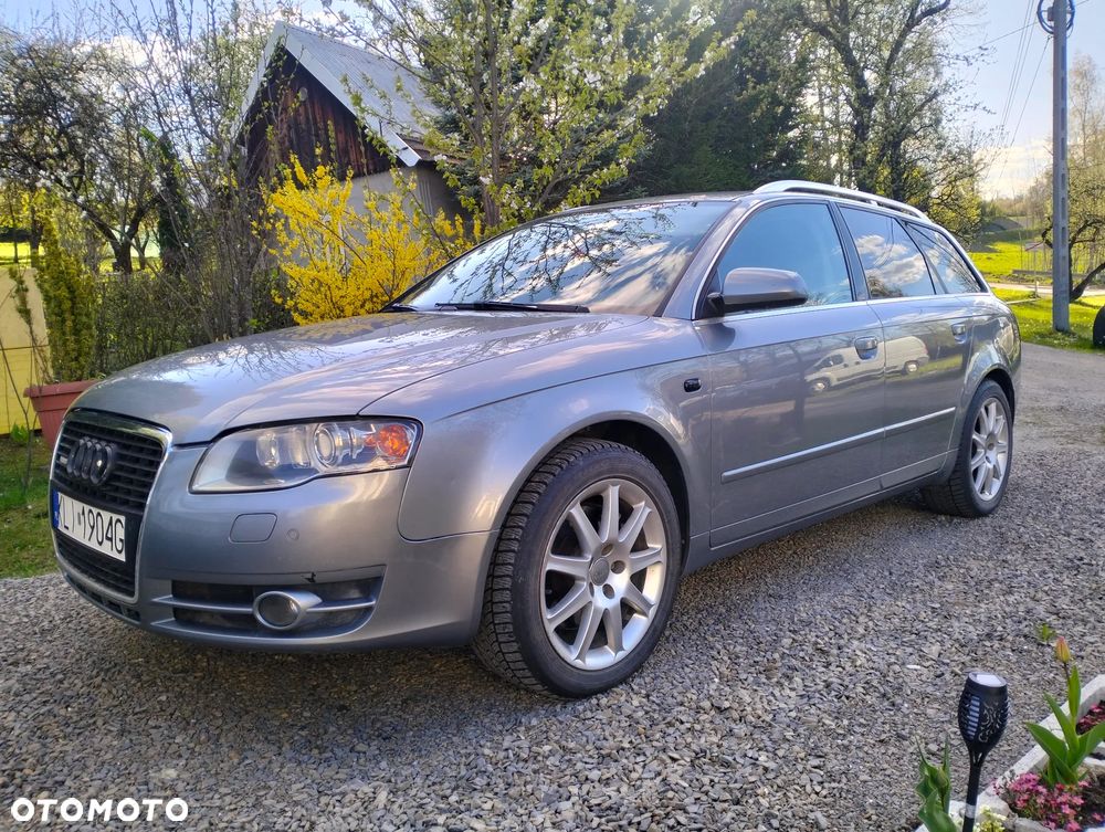 Audi A4 Avant 2.0T FSI Quattro - 1