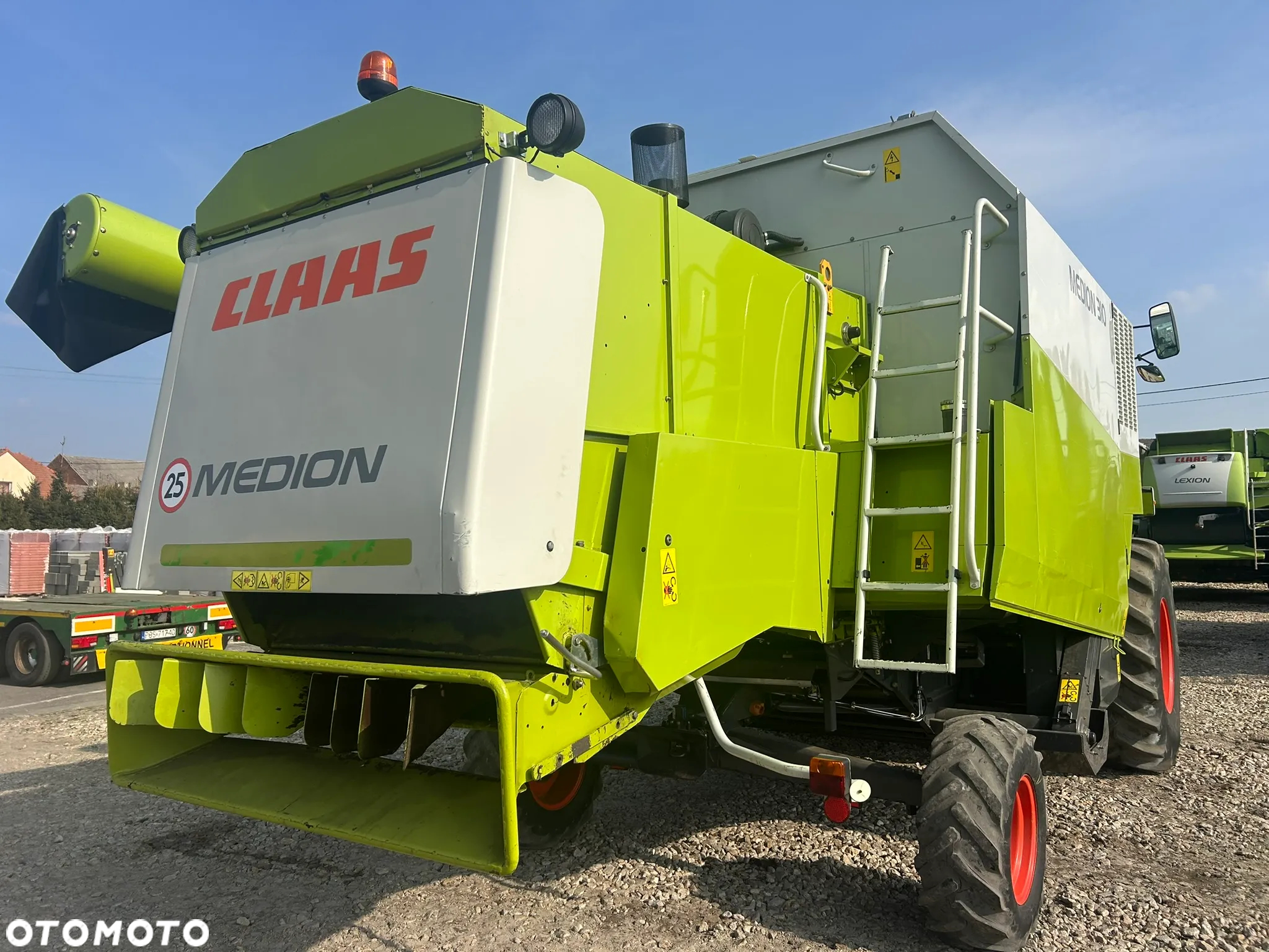 Claas Medion 310 - 17