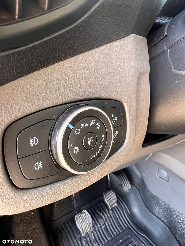 Ford Connect - 16