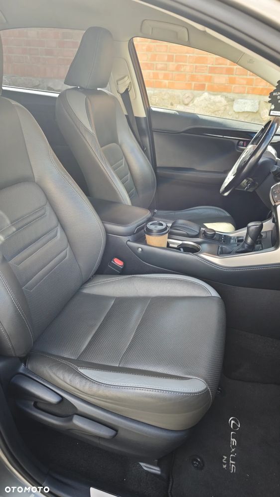 Lexus NX 300h Elegance AWD - 11