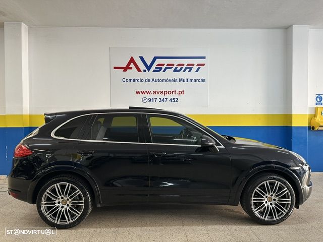 Porsche Cayenne S - 2