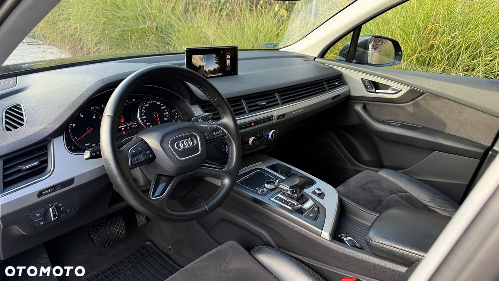 Używany Audi Q7 2017 - 78 900 PLN, 298 600 km - Otomoto.pl