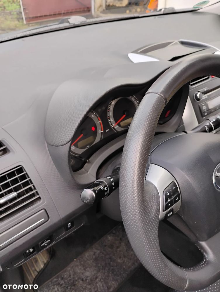 Toyota Auris 1.6 Life - 9