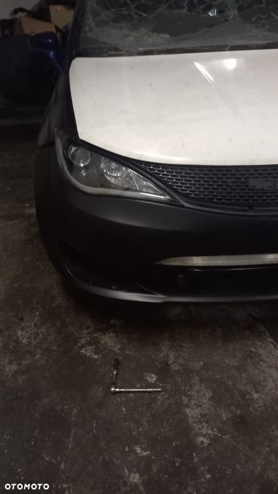 Chrysler Pacifica - 11