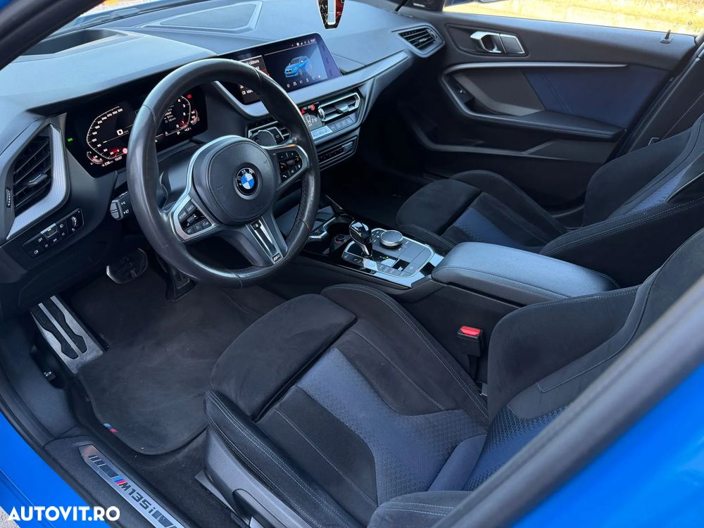 BMW M1 M135i xDrive AT - 14