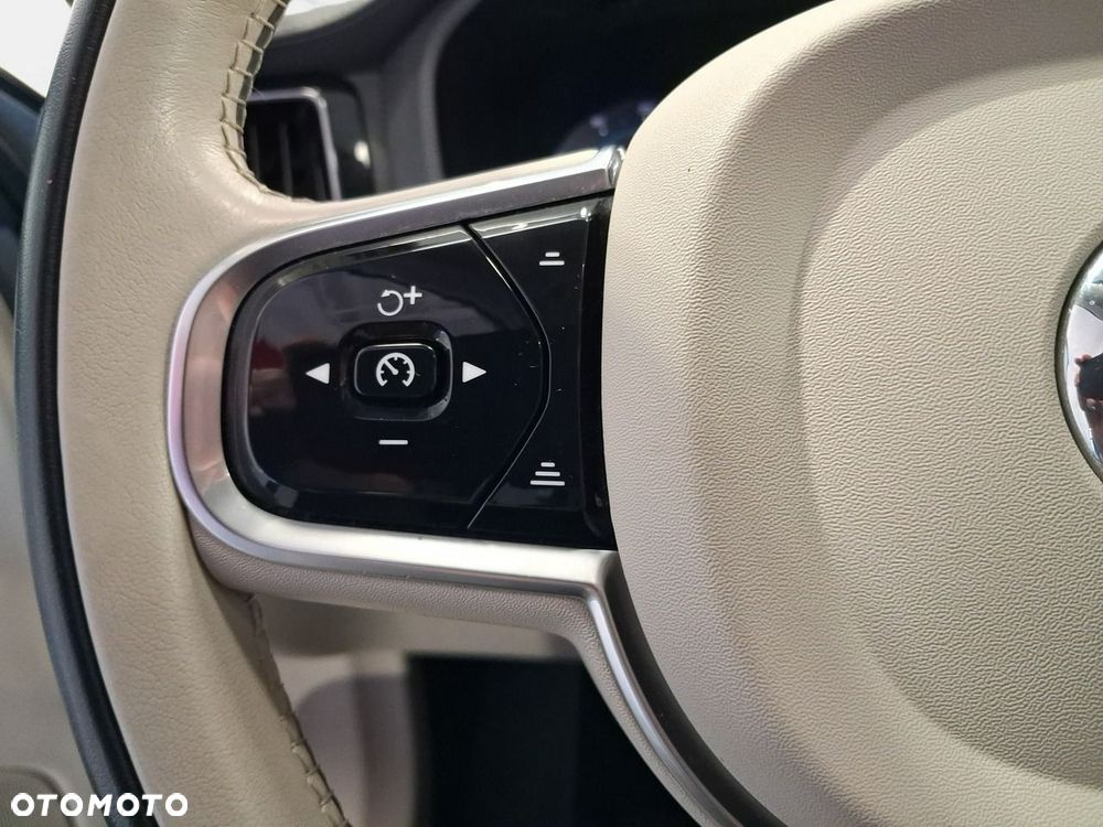 Volvo XC 60 - 11