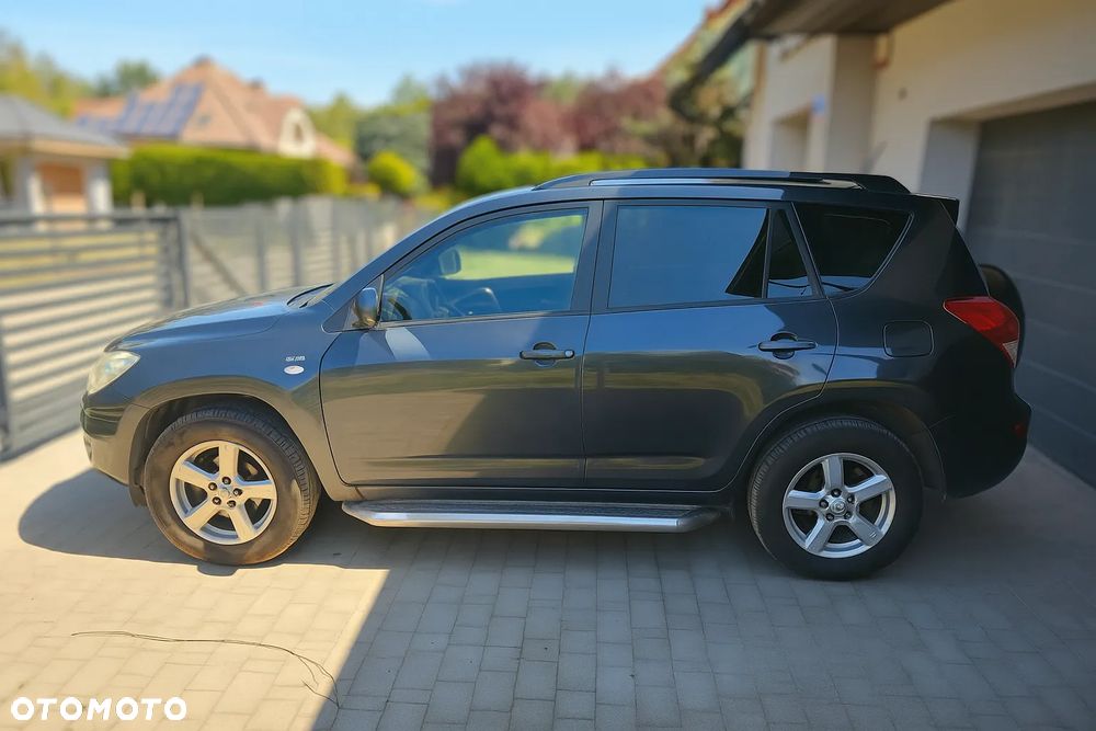 Toyota RAV4 2.2 D-4D Sol - 4