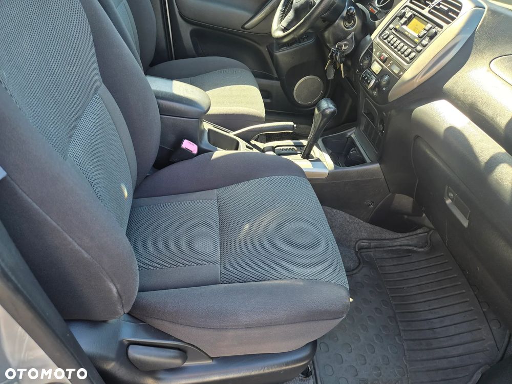 Toyota RAV4 2.0 VVT-i Prestige - 13