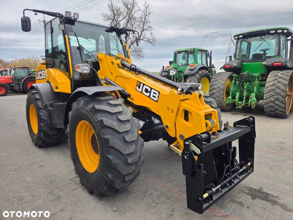 JCB TM 320 S  542. 70 MANITOU - 7