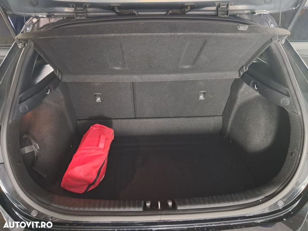 Kia Ceed - 23