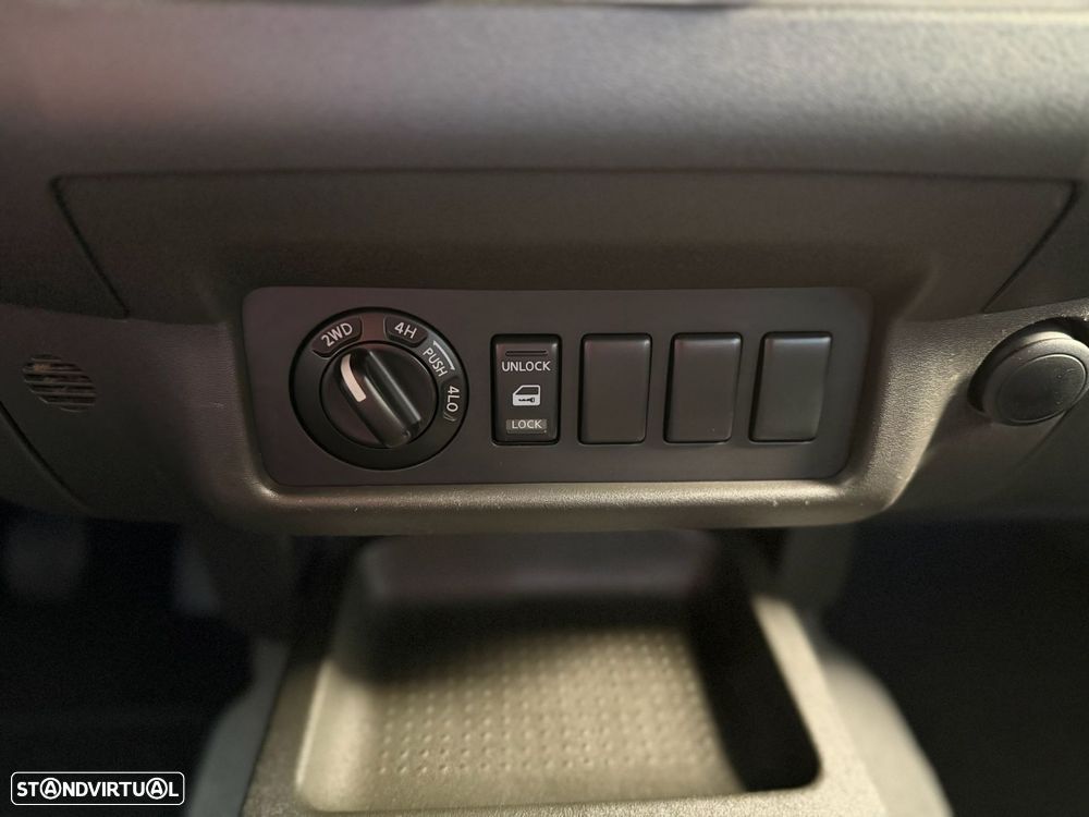 Nissan Navara 2.5 DCI CD SE 4WD - 29