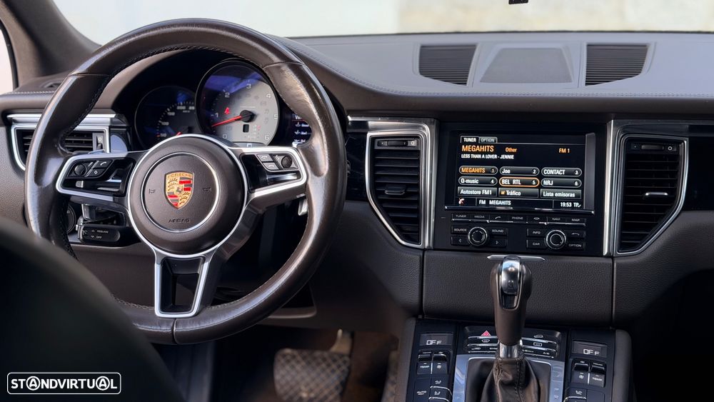 Porsche Macan S - 16