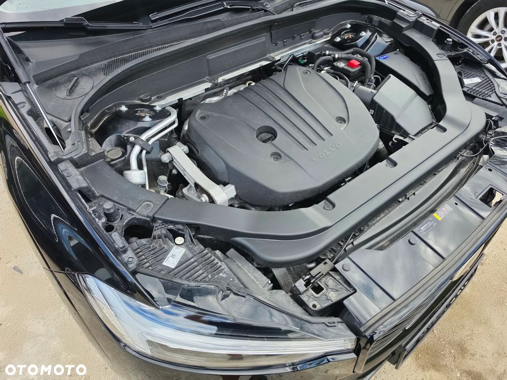 Volvo XC 60 B5 B AWD Plus Dark - 10