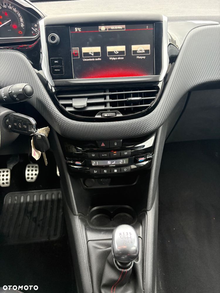 Peugeot 208 Blue-HDi 120 Stop&Start Allure - 17