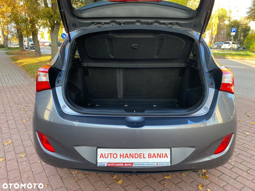 Hyundai i30 blue 1.6 GDI Trend - 18