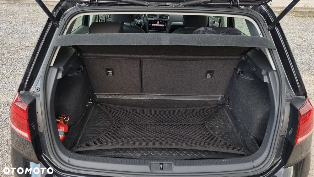 Volkswagen Golf - 15