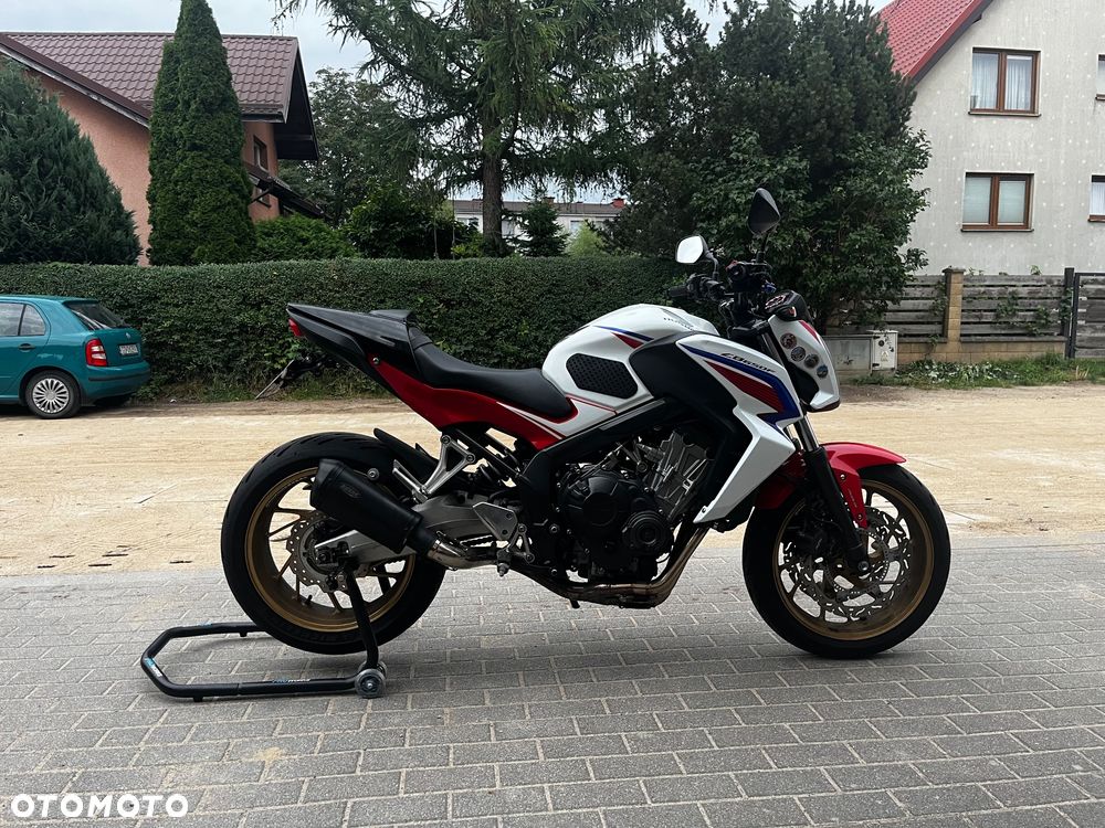Honda CB - 1