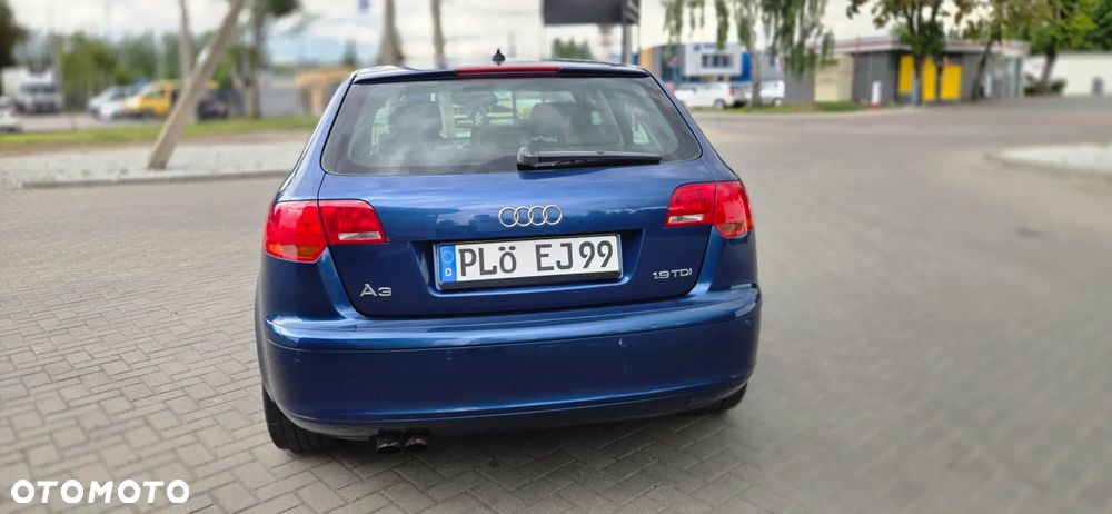 Audi A3 Sportback 1.9 TDI Ambiente - 13