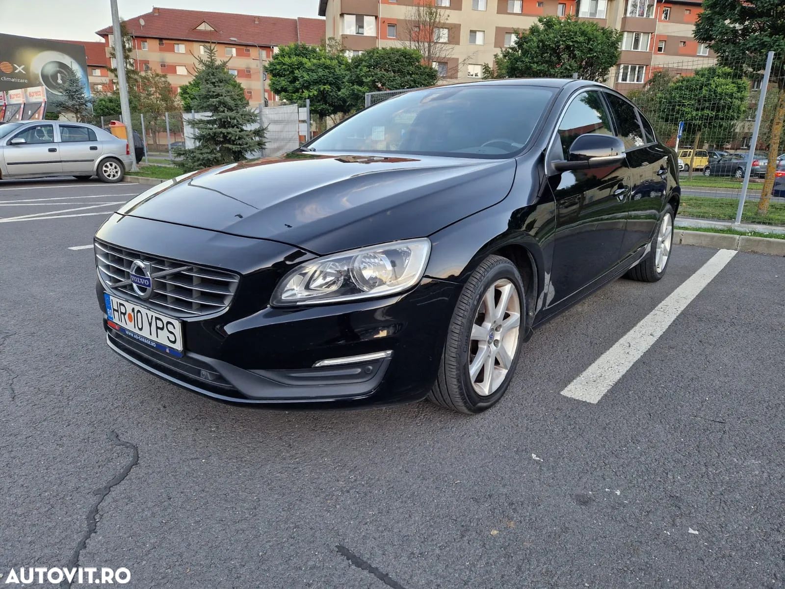 Volvo S60 D2 Geartronic Momentum - 1