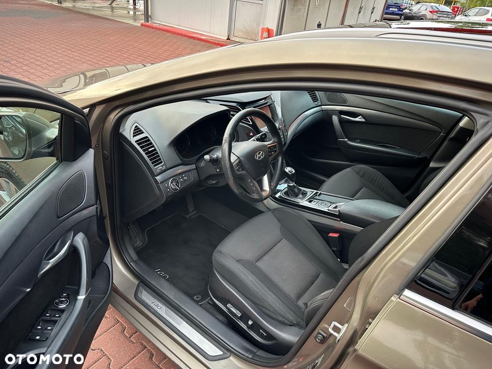 Hyundai i40 i40cw 1.7 CRDi Premium - 13