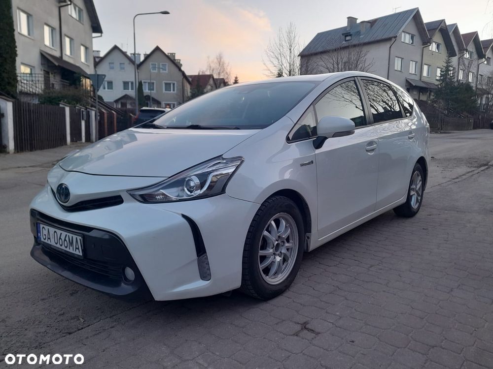 Toyota Prius+ (Hybrid) Comfort - 2