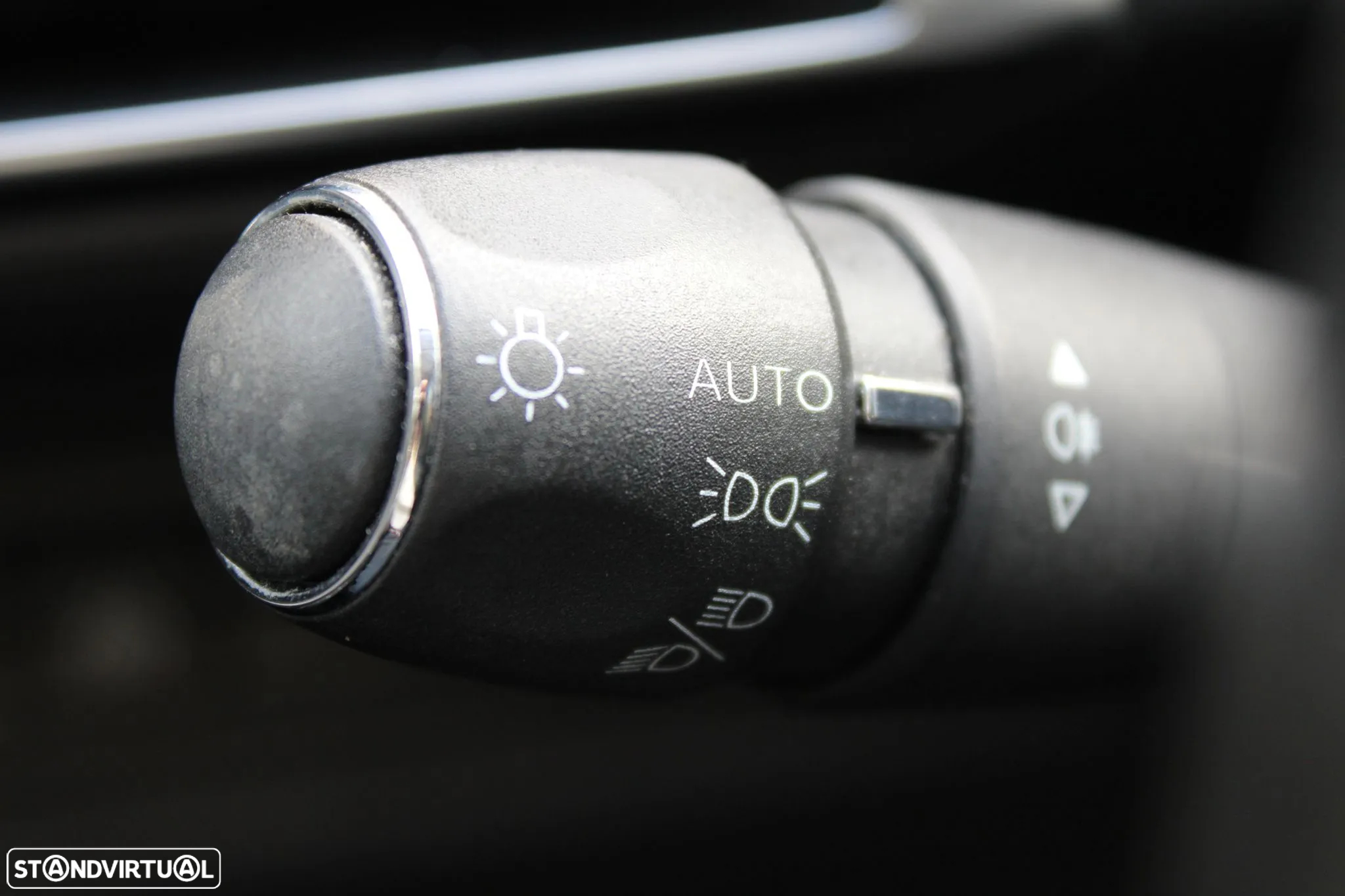 Peugeot 3008 1.6 Hybrid Allure Pack e-EAT8 - 21