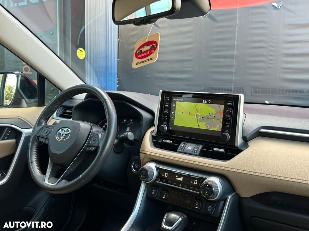 Toyota RAV4 - 11