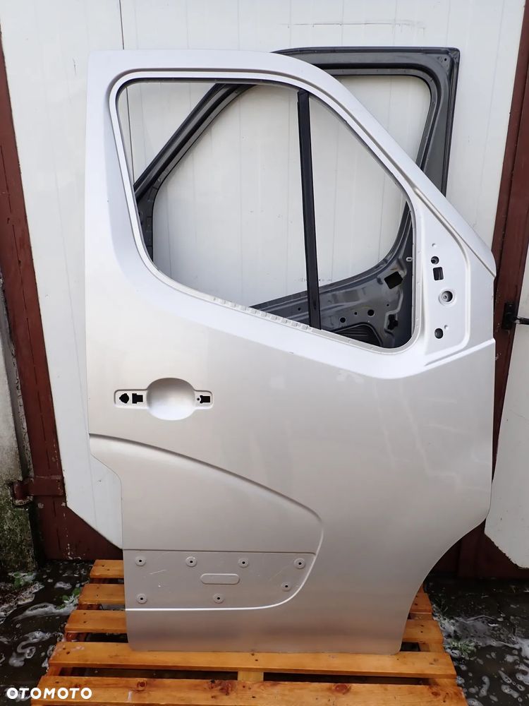 Master 3 4 Movano NV400 Drzwi Przednie Prawe Srebrne - 1