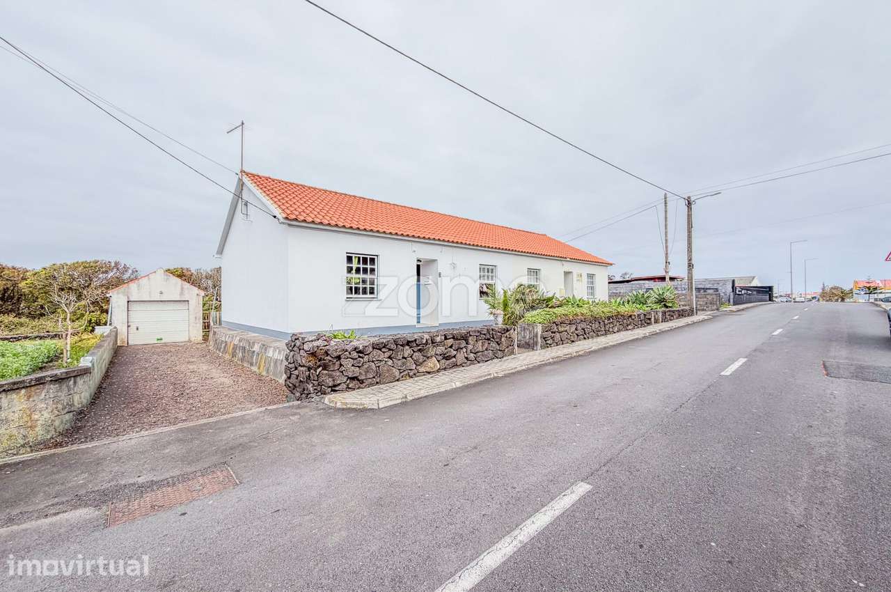 Moradia Térrea T2 com garagem na Madalena, Ilha do Pico - Grande imagem: 2/17