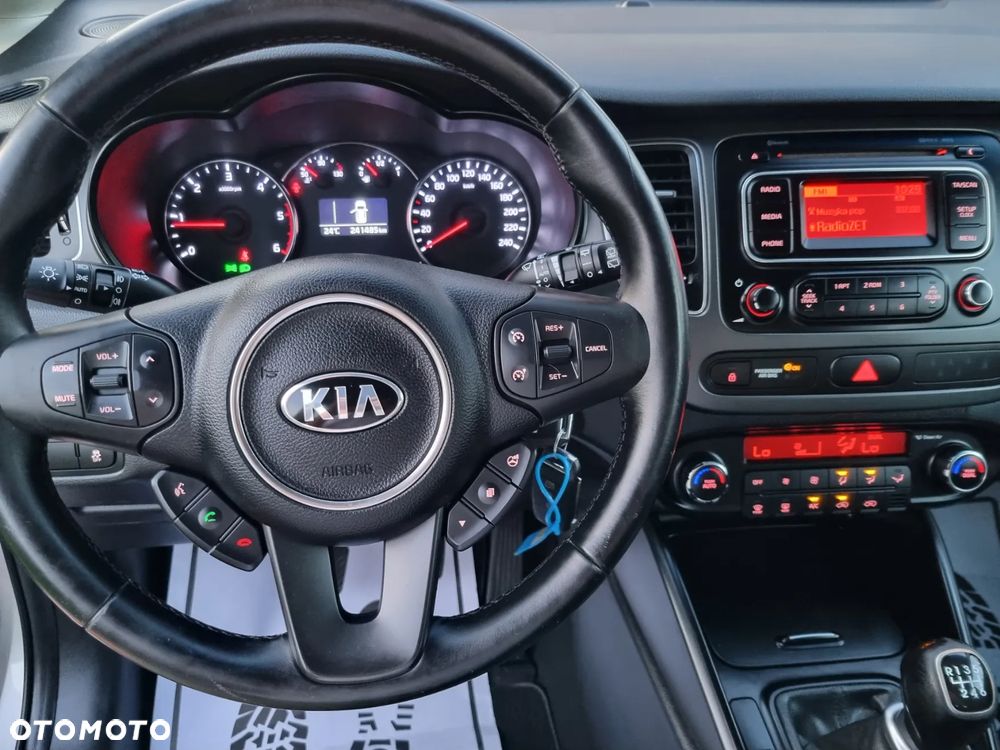 Kia Carens 1.7 CRDi M 7os - 28