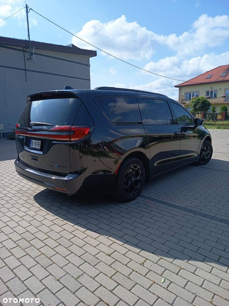 Chrysler Pacifica - 18