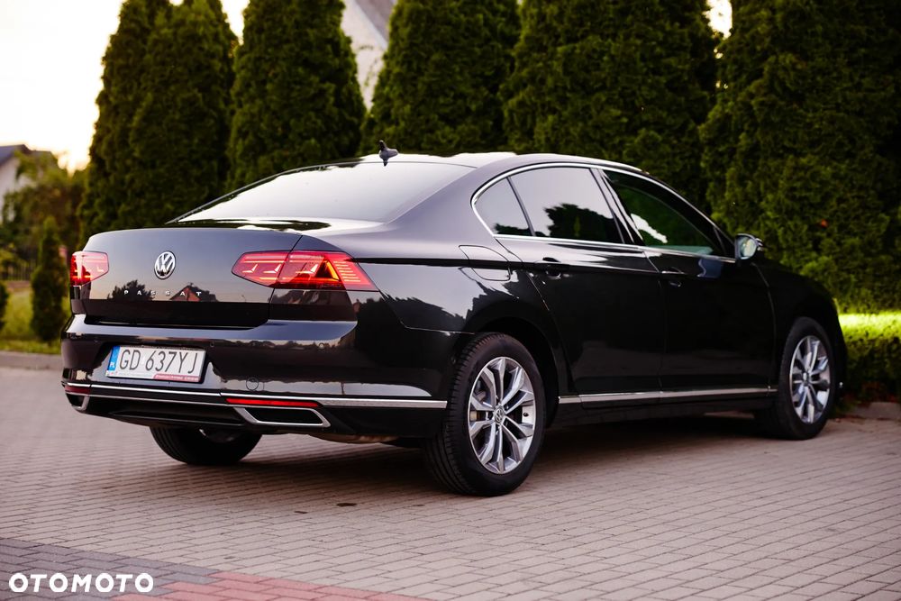 Volkswagen Passat 2.0 TSI Business DSG - 6