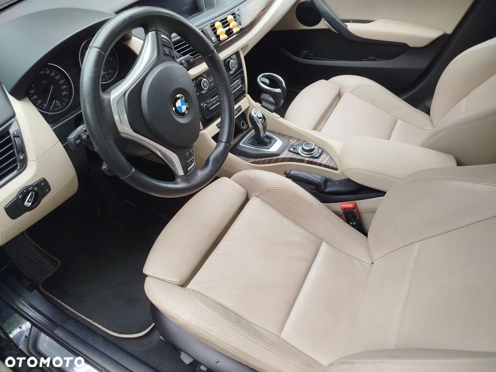 BMW X1 xDrive25d xLine - 11