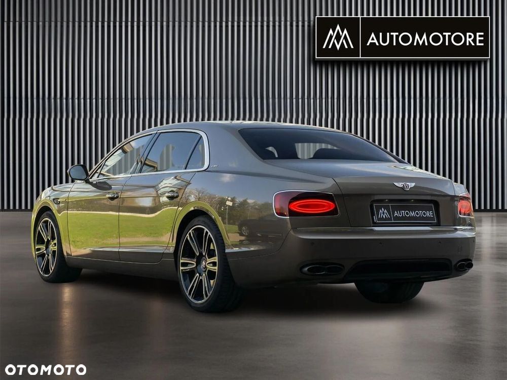 Bentley Flying Spur - 10
